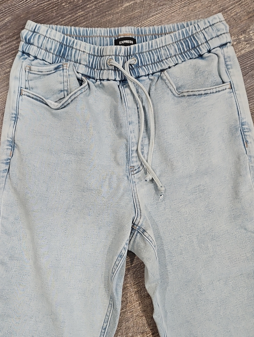 Express Super High Rise Jogger Jeans 10